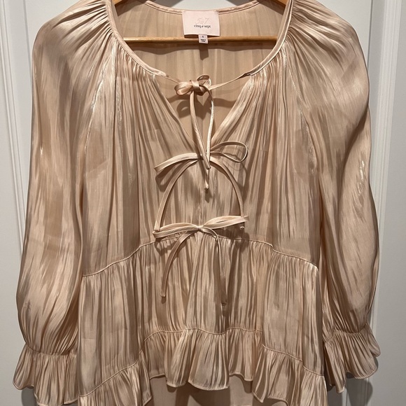 Cinq a Sept stunning Christie Top chic ivory tiered w bows 3/4 arm - Picture 2 of 11